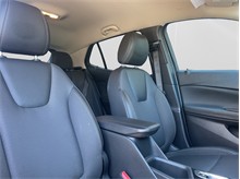 Vehicle Thumb #18
