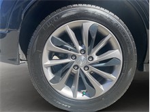 Vehicle Thumb #25