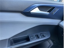 Vehicle Thumb #12