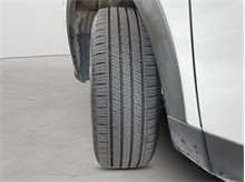 Vehicle Thumb #24