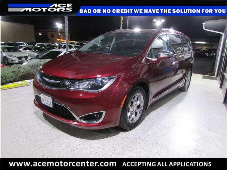 2018 Chrysler Pacifica from ACE Motors