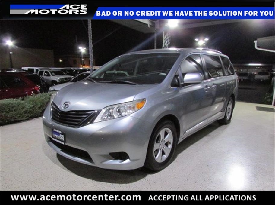 2013 Toyota Sienna from ACE Motors