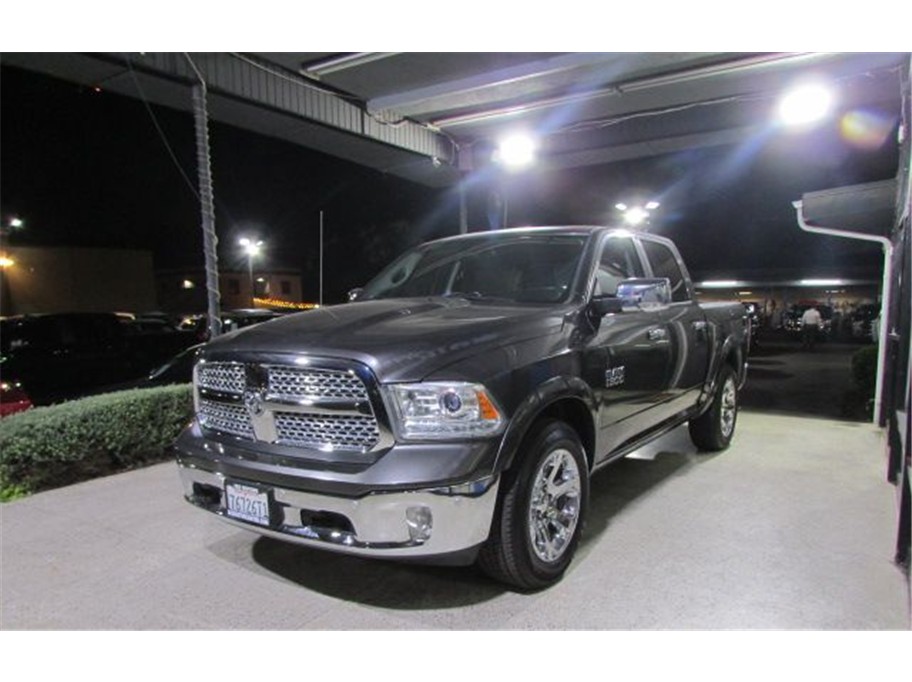 2014 RAM Ram 1500 Pickup Laramie's photo