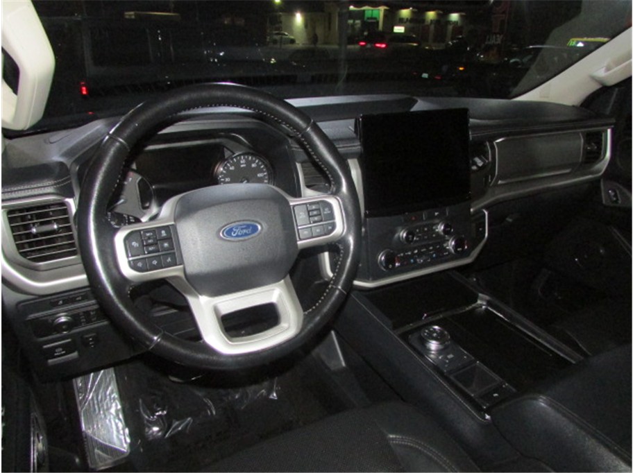 2022 Ford Expedition XLT - Photo 24