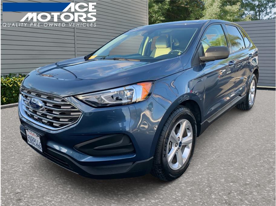 2019 Ford Edge SE's photo