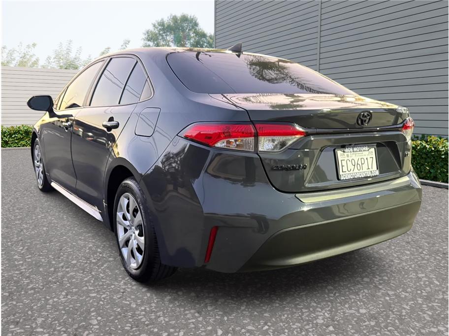 2024 Toyota Corolla LE - Photo 6