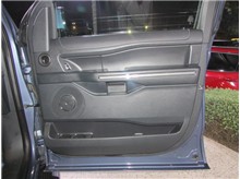 Vehicle Thumb #16