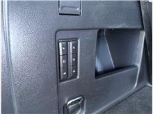Vehicle Thumb #47