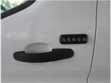 Vehicle Thumb #49