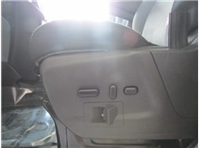 Vehicle Thumb #80