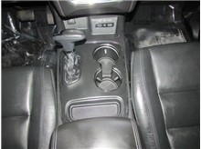 Vehicle Thumb #19