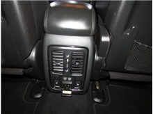 Vehicle Thumb #46