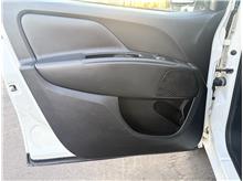 Vehicle Thumb #67