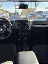 Vehicle Thumb #13