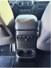 Vehicle Thumb #38