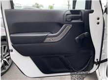 Vehicle Thumb #20