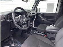 Vehicle Thumb #22