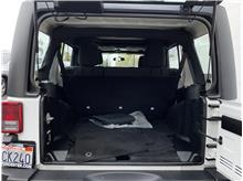 Vehicle Thumb #28