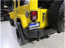 Vehicle Thumb #43
