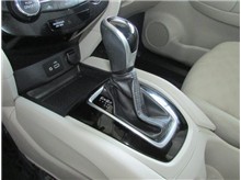 Vehicle Thumb #23