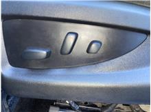 Vehicle Thumb #37