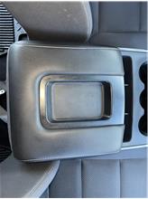 Vehicle Thumb #94