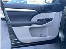 Vehicle Thumb #56
