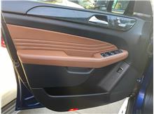 Vehicle Thumb #37