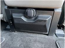 Vehicle Thumb #64