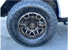 Vehicle Thumb #25
