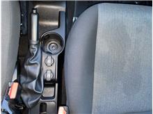 Vehicle Thumb #15