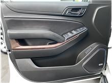 Vehicle Thumb #33