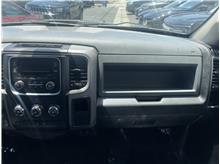 Vehicle Thumb #38