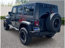 Vehicle Thumb #22