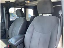 Vehicle Thumb #41