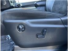 Vehicle Thumb #48