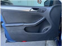 Vehicle Thumb #59