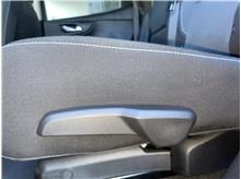Vehicle Thumb #15