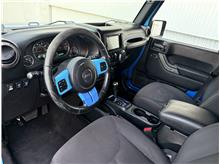 Vehicle Thumb #30