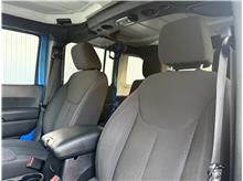 Vehicle Thumb #31