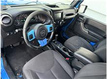 Vehicle Thumb #32