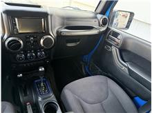 Vehicle Thumb #82