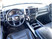 Vehicle Thumb #110