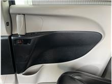 Vehicle Thumb #17
