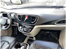 Vehicle Thumb #26