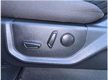 Vehicle Thumb #32