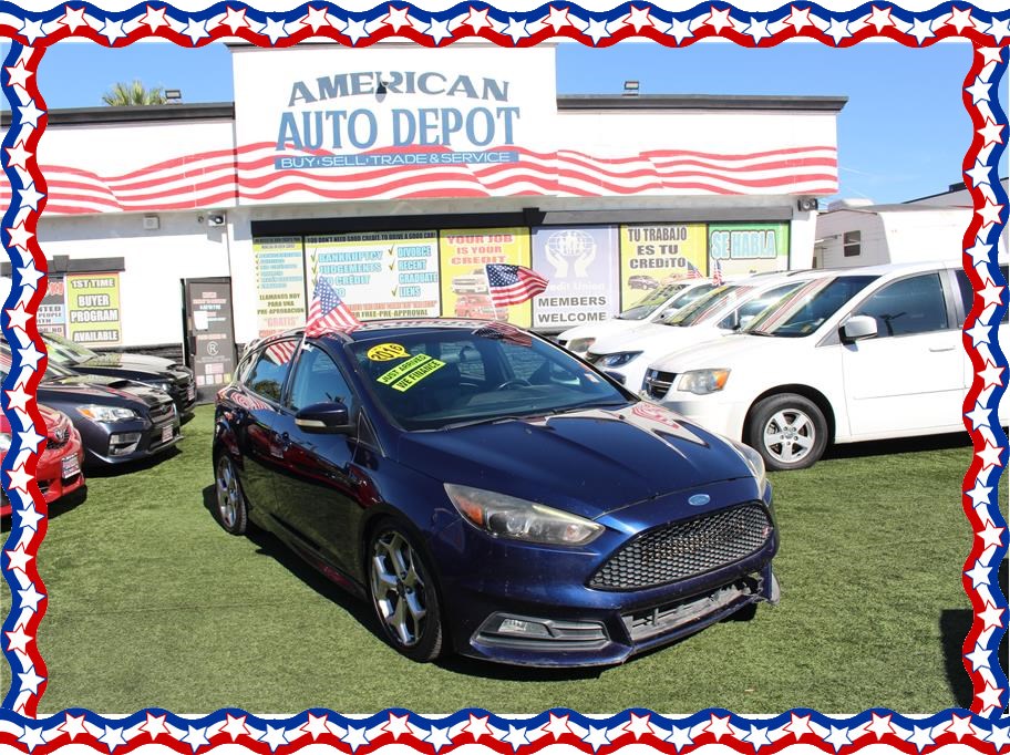 2016 Ford Focus from American Auto Depot