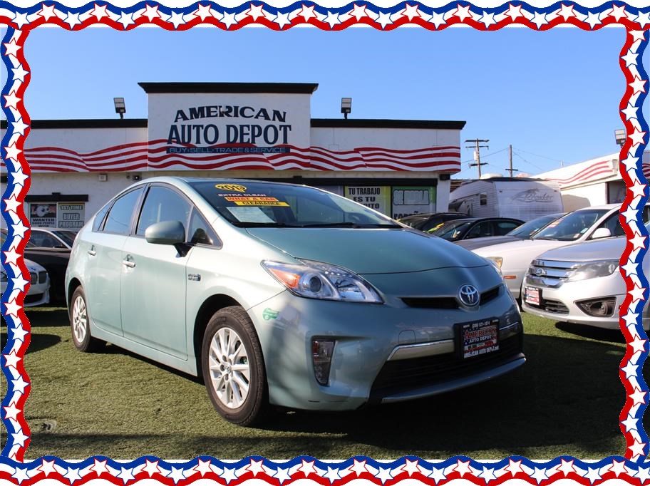 2013 Toyota Prius Plug-in Hybrid from American Auto Depot