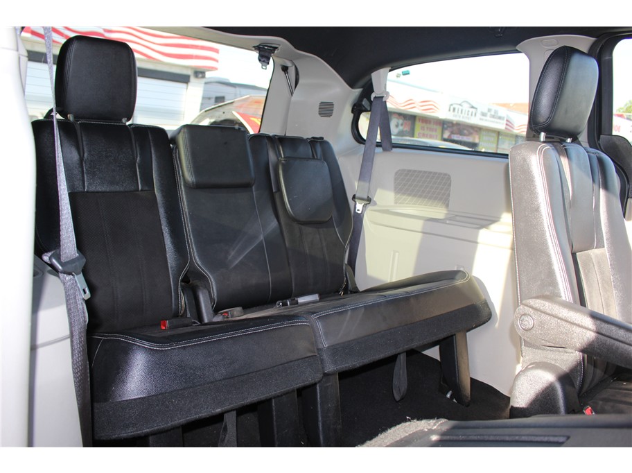 2019 Dodge Grand Caravan SXT - Photo 11