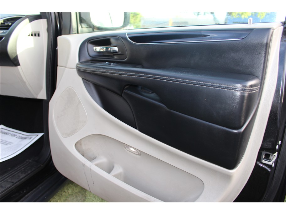 2019 Dodge Grand Caravan SXT - Photo 12